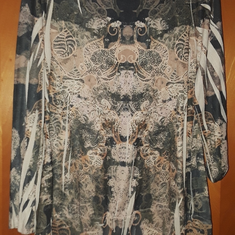 Tunic - Picture 2 of 2